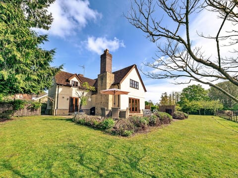 Deck, Shade, Hardwood, Outdoor Furniture, Balcony, Plank, Eco Hotel, Swimming Pool, Wood Flooring, Resort