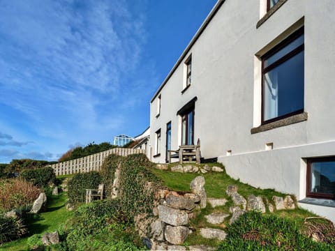 Apartment, Mountain Range, Valley, Alps, Hotel, Mountain Village