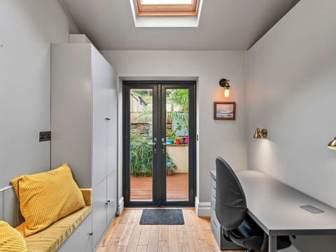 Apartment, Mountain Range, Valley, Alps, Hotel, Mountain Village