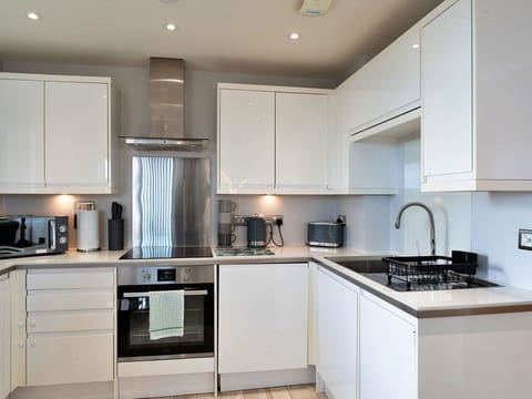 Apartment, Balcony, Shade, Marina, Hotel, Dock