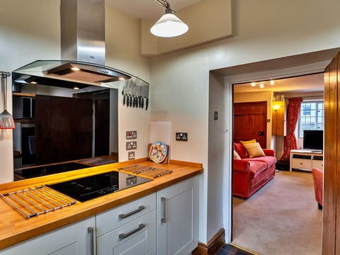 Apartment, Balcony, Shade, Marina, Hotel, Dock