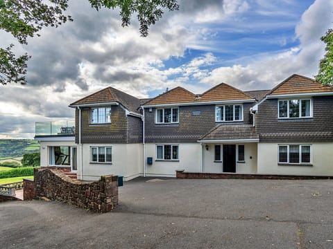Apartment, Balcony, Shade, Marina, Hotel, Dock