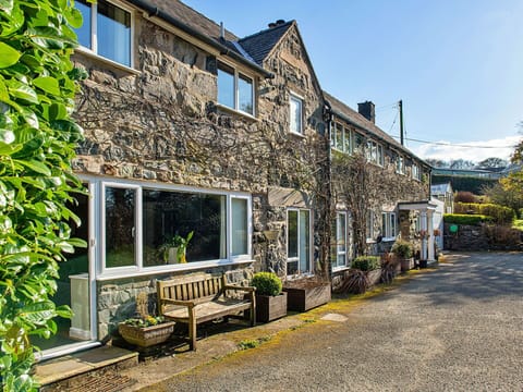 Apartment, Balcony, Shade, Marina, Hotel, Dock