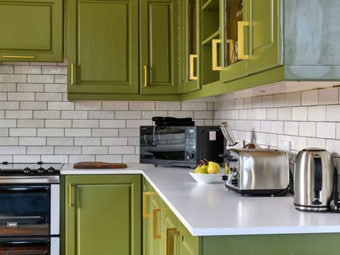 Apartment, Balcony, Shade, Marina, Hotel, Dock