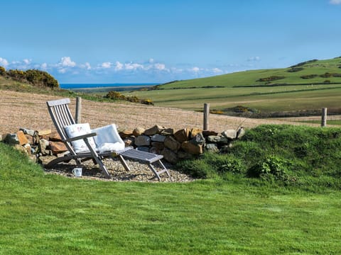 Apartment, Balcony, Shade, Marina, Hotel, Dock