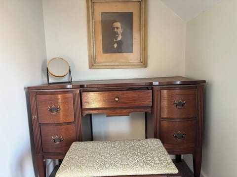 Master bedroom vanity