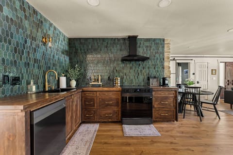 Updated, fully stocked kitchen with modern appliances