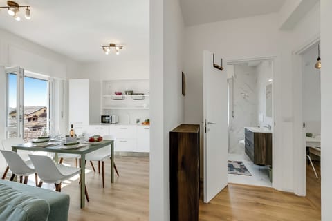 Common area (corridors, hall)