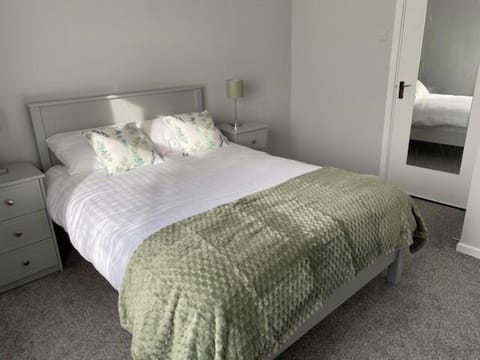 Room 6 (1)