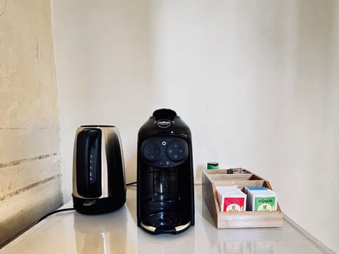 Complimentary refreshments