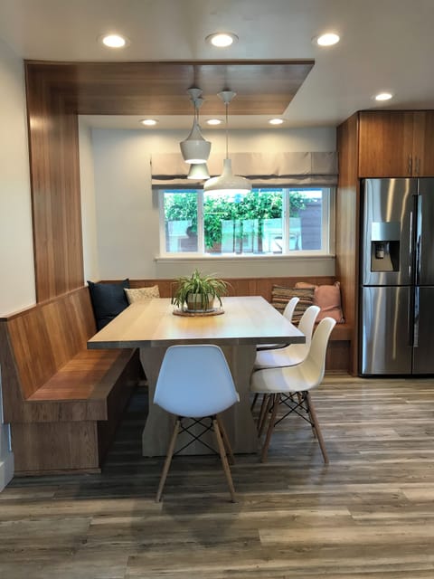 Built in dining area