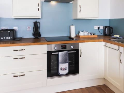 Open plan living space | Shells - Wendon Holidays, Caernarfon