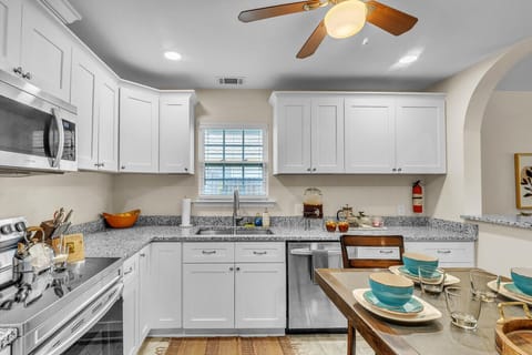 Bright Kitchen & Dining | Fully Equipped, Modern Appliances & Seating for Six