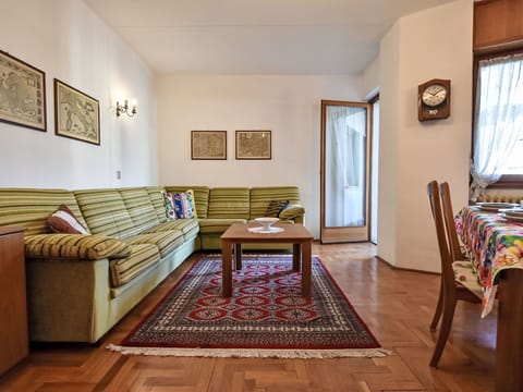 Furniture, Interior Design, Flooring, Couch, Floor, Wood, Ceiling, Room, Living Room, Lighting