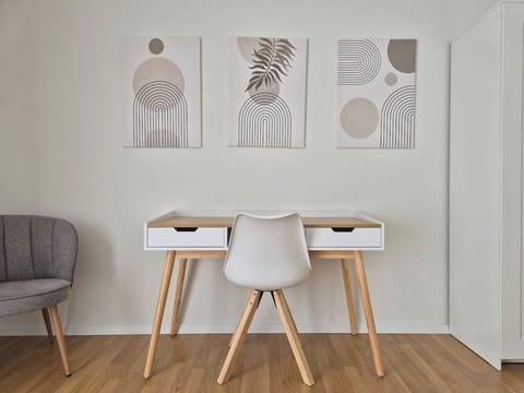 Working area in bedroom 1