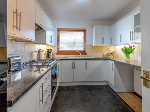 Kitchen | Tummel Bank, Pitlochry