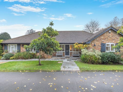 Exterior | Longways., Penn