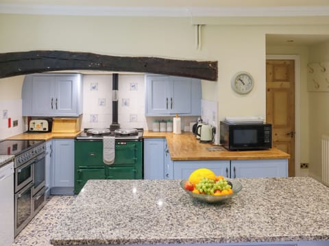 Kitchen | Hafod Grove - Hafod Grove and Fach, Moylegrove, near Ceibwr Bay