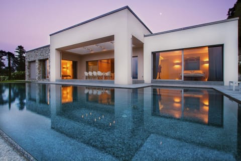 Villa Camilla - Stresa, Lake Maggiore - by NORTHITALY VILLAS Vacation rentals