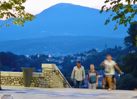 Stunning backdrop from Castle Square