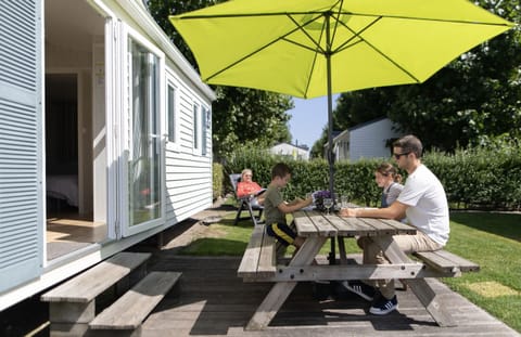 Terrace from Vakantiepark Klein Strand - Comfort Chalet 6p