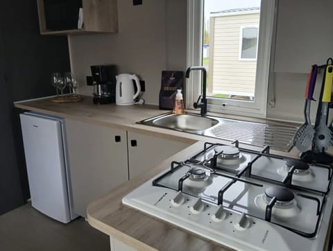 Kitchen of Holiday Park Klein Strand - Cottage 4p