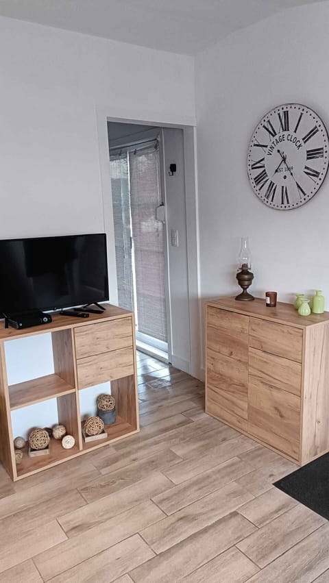 Living room of Holiday Park Klein Strand - Luxury Wooden Chalet