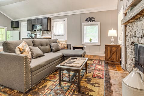 Studio | Sleeper Sofa | Central A/C | Free WiFi