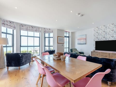 Open plan living space | Azure Bay, Woolacombe