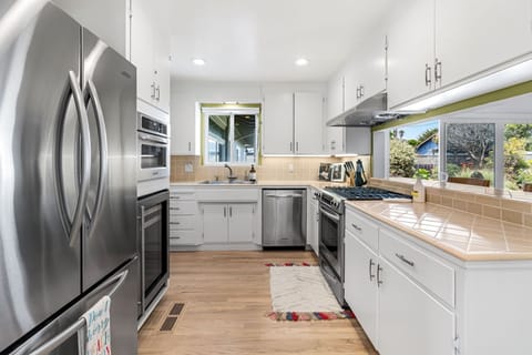 Spacious Fully Equipped Kitchen