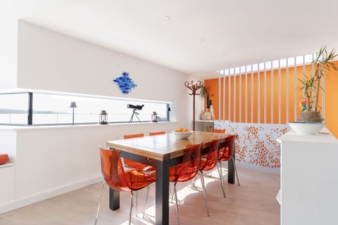 Dining room at The Blue House, Bude, Cornwall, self catering with Beach Retreats.