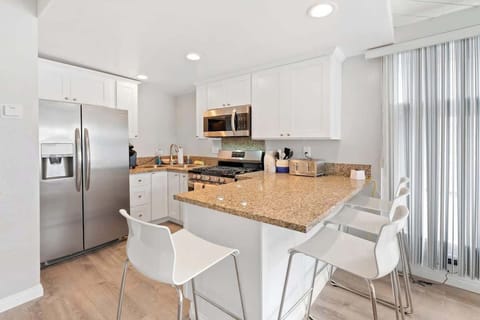 Kitchen is located right as you enter the home. It has all kitchen essentials needed for a comfortable stay.
Keurig Coffee machine and coffee provided.