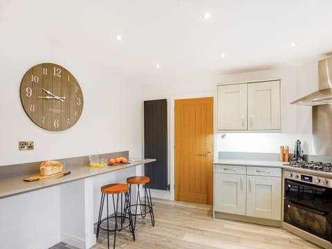 Kitchen | Gwel Y Castell - Salop Caravans, Harlech