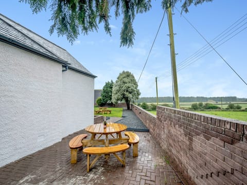 Sitting-out-area | Westwynd, Dunragit