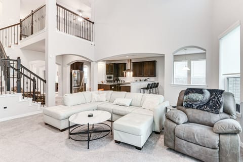 Living Room | Smart TV | 1st Floor