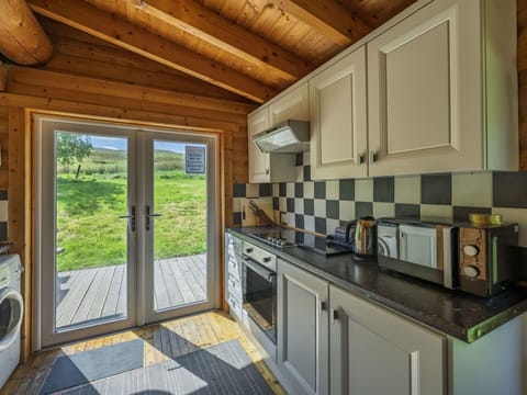 House, Cottage, Freezing, Village, Mountain Village, Resort, Snow, Winter, Alps