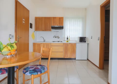 cbc403ff-1afa-49aa-a507-454ec0720a1a