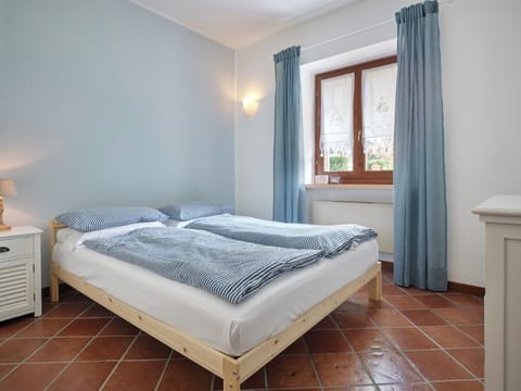 PHOTO 2022 04 15 14 04 29