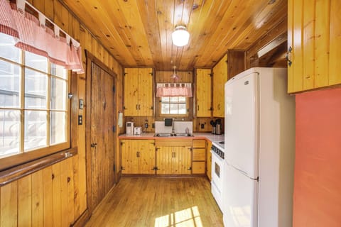 Kitchen | Cooking Basics | Coffee Maker