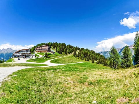 Furniture, Interior Design, Wood, Flooring, Room, Floor, Couch, Ceiling, Living Room, Home