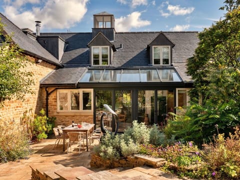 House, Roof, Home, Cottage, Door, Farmhouse, Estate, Garden, Siding, Yard