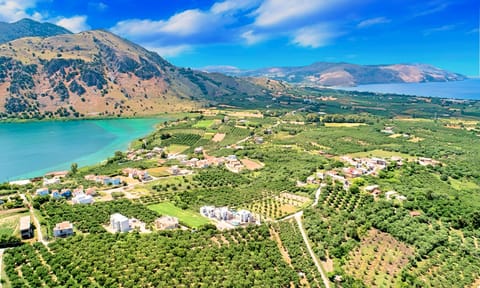 Celestial Luxury Villa | HotelPraxis Group