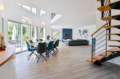 VILLA 2