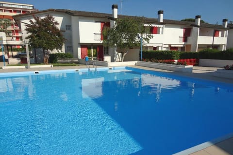 Holiday Home Swimming Pool