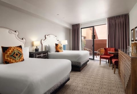 Two Queen size bed unit