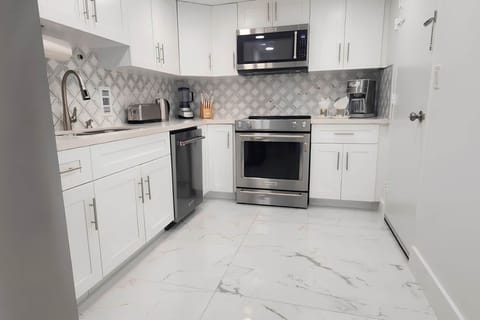 Kitchen fully equiped