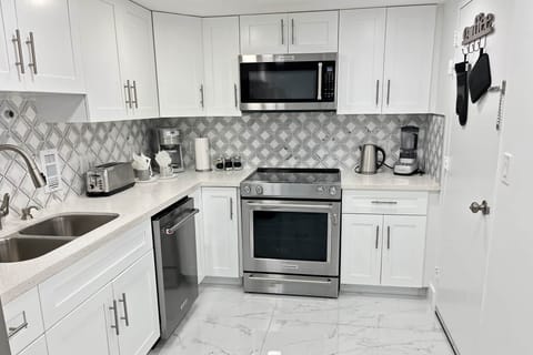 Kitchen fully equiped