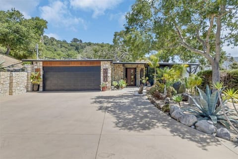 Front Of House & Extra Parking