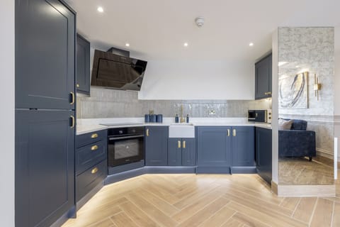 3bb4cec8-9bbc-47fa-a4db-6833e681aa35