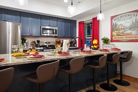 Six comfortable bar stools for eating, drinking or just haning out while someone else cooks!